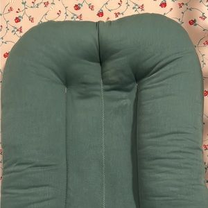 Green Snuggle Me Organic